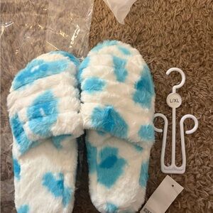 Katydid Blue and White Fuzzy Slippers